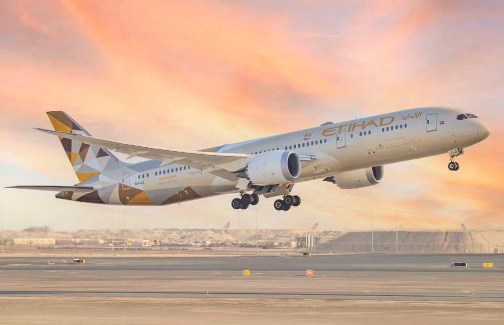 الاتحاد للطيران تسجل أرباحًا قياسية بلغت 306 ملايين دولار في النصف الأول من 2025
